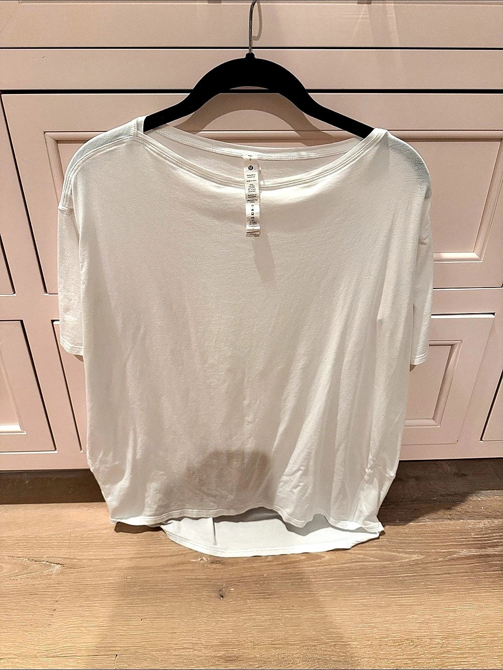 Splendid Short Sleeve Tee in White Size Small Like New LuLuLemon size 6